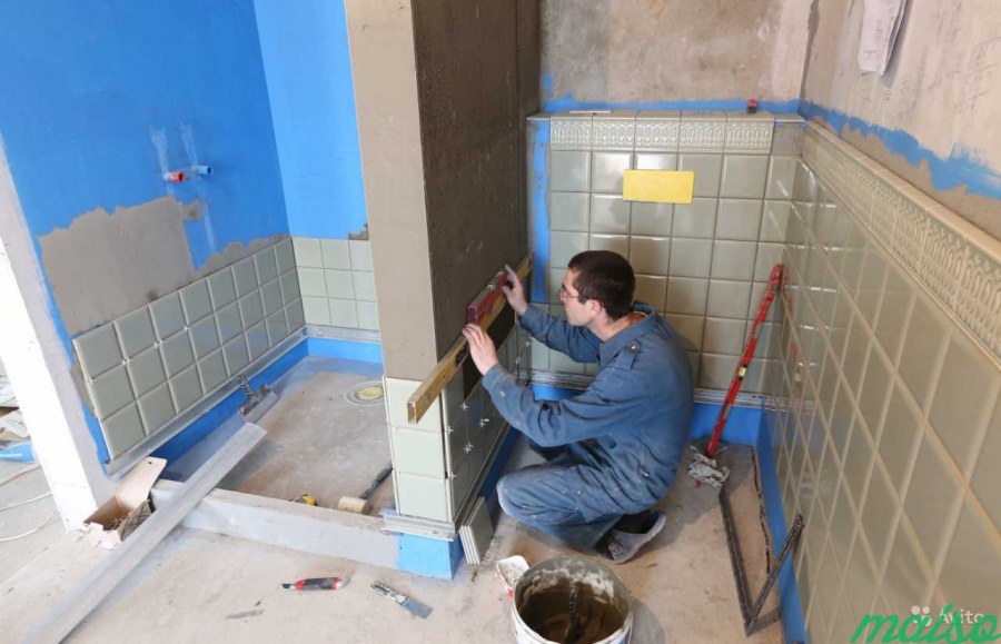 Укладка кафельной плитки в ванной