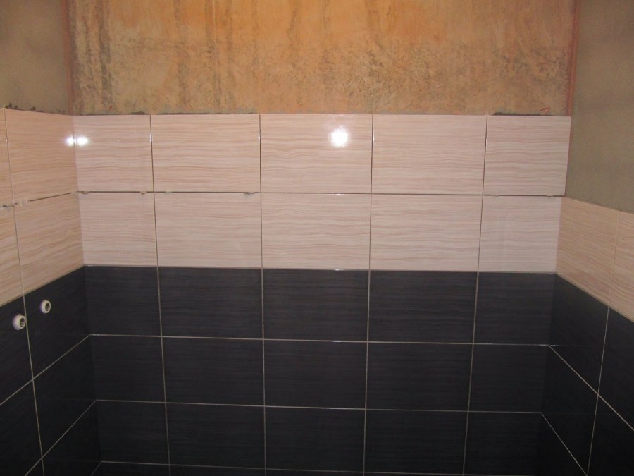 Выкладка кафеля в ванной