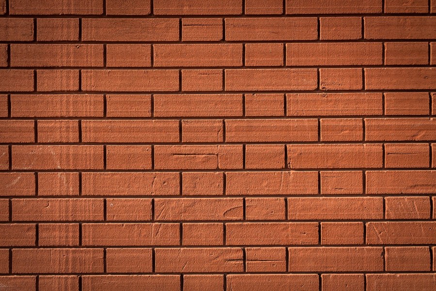 Кирпичная стена