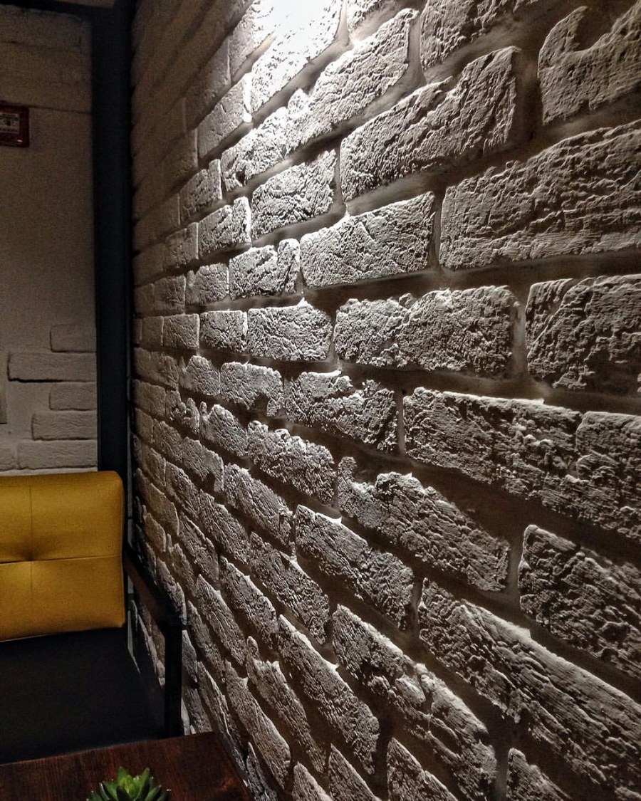 Гипсовый декоративный камень