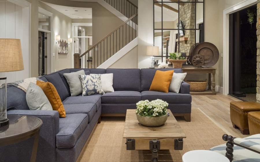 Асимметричная композиция в интерьере