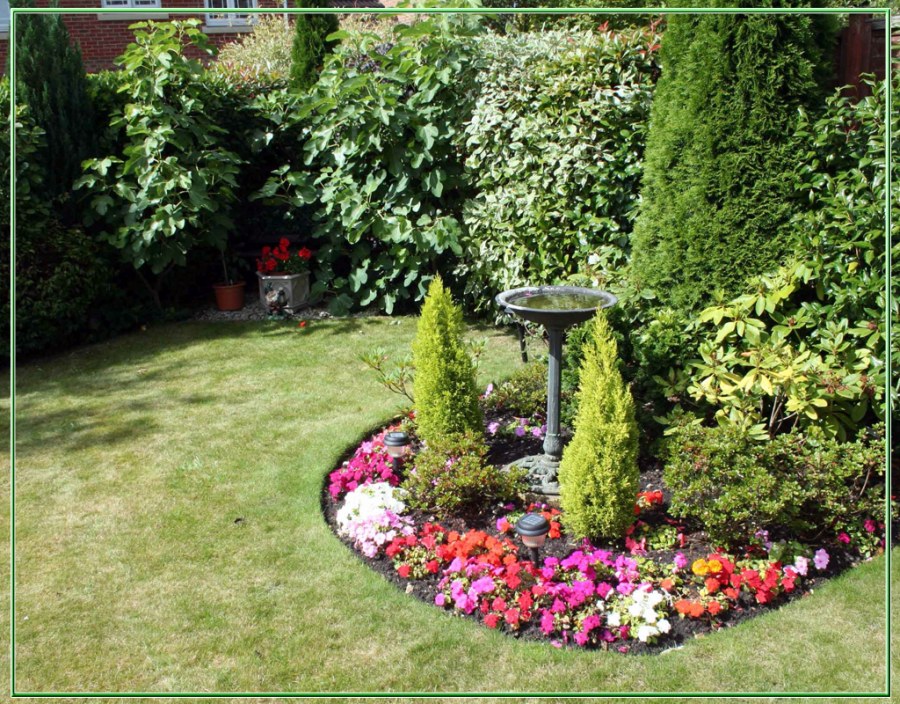 Клумбы на участке