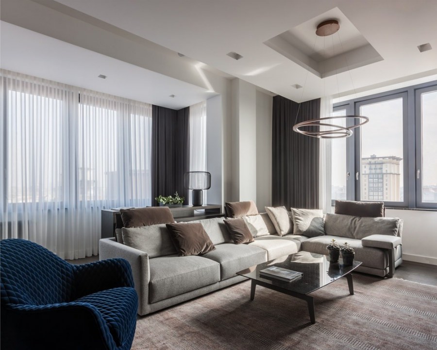 Просторный интерьер после ремонта