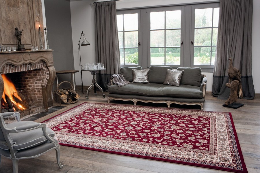 Восточный ковер в интерьере