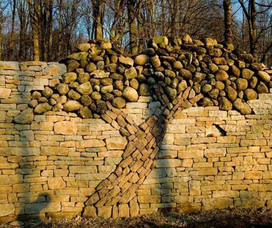 Забор из камня