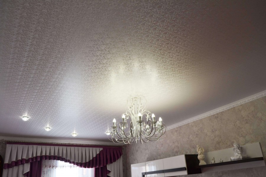 Натяжной потолок перламутр Мираж 306