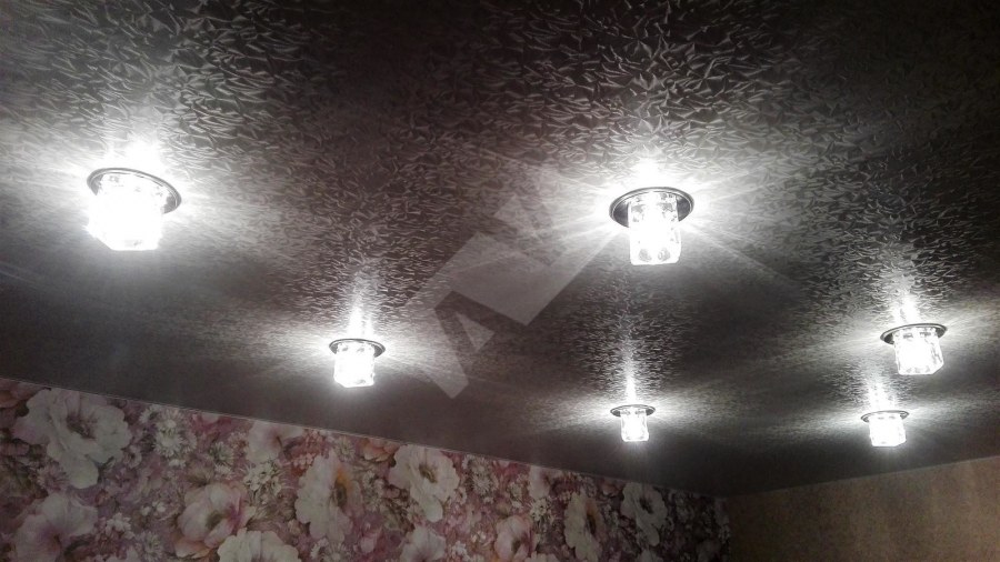 Натяжной потолок порча