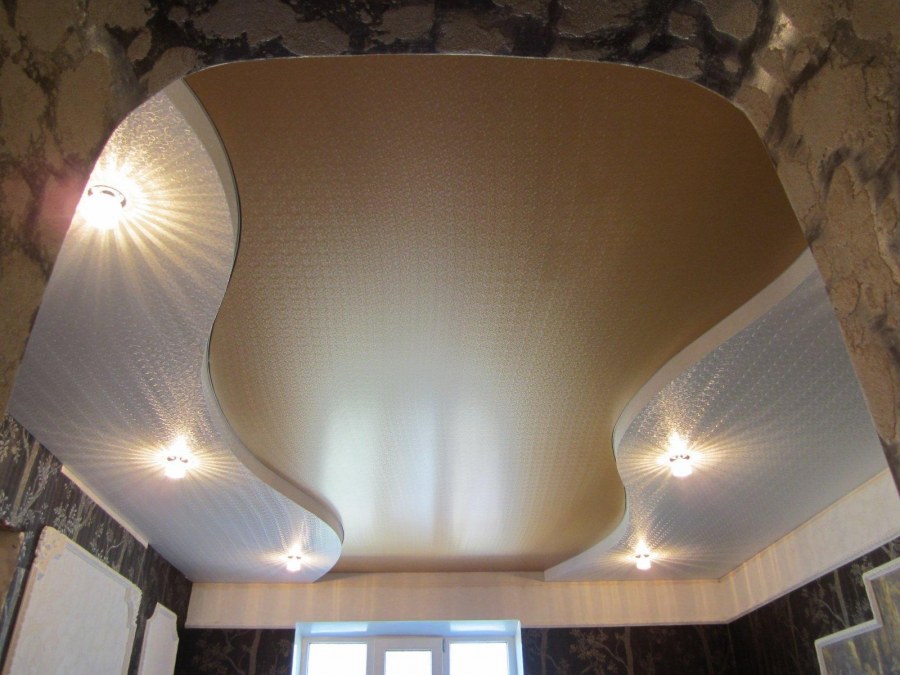 Потолок парча перламутр