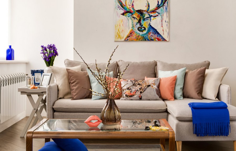 Цветовые акценты в бежевом интерьере