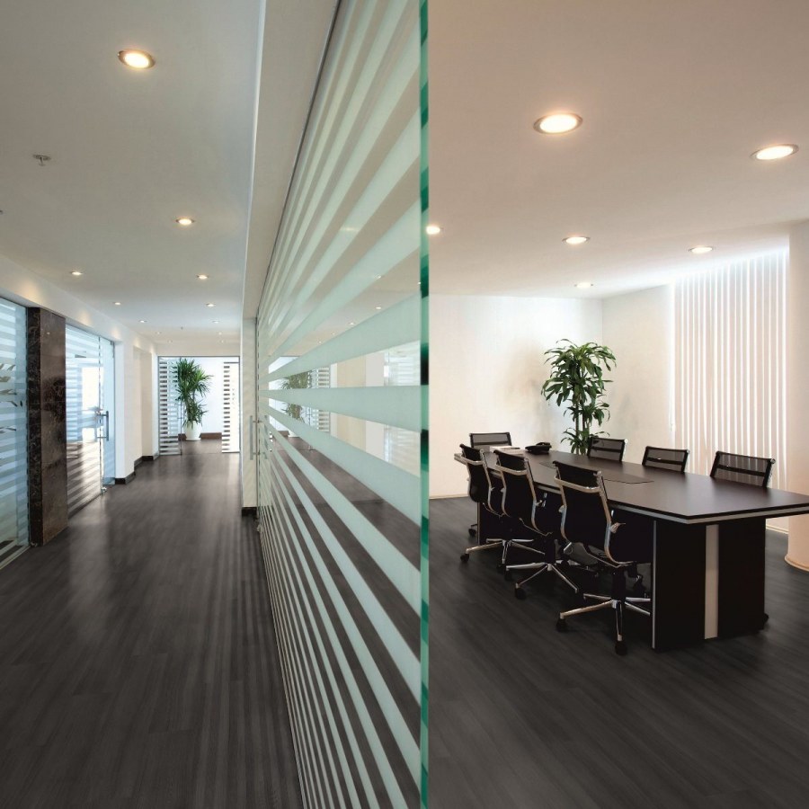 Ламинат Swiss Krono d8021 черный Риголетто