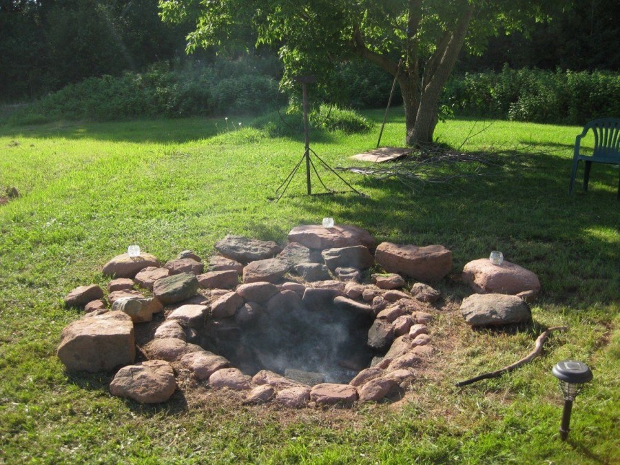 Место для костра на даче