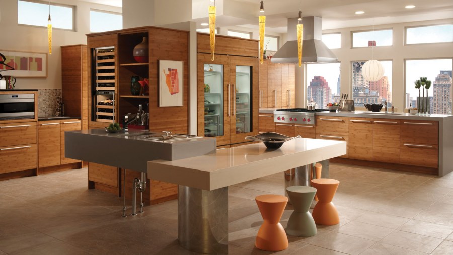 Колонна посреди кухни