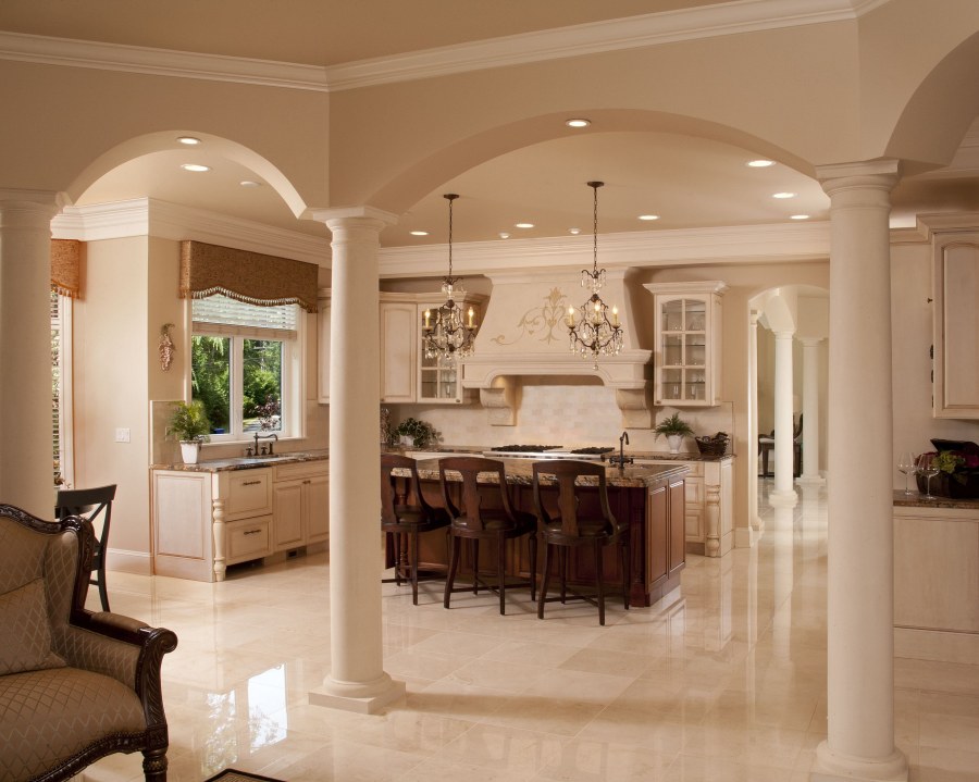 Колонна на кухне