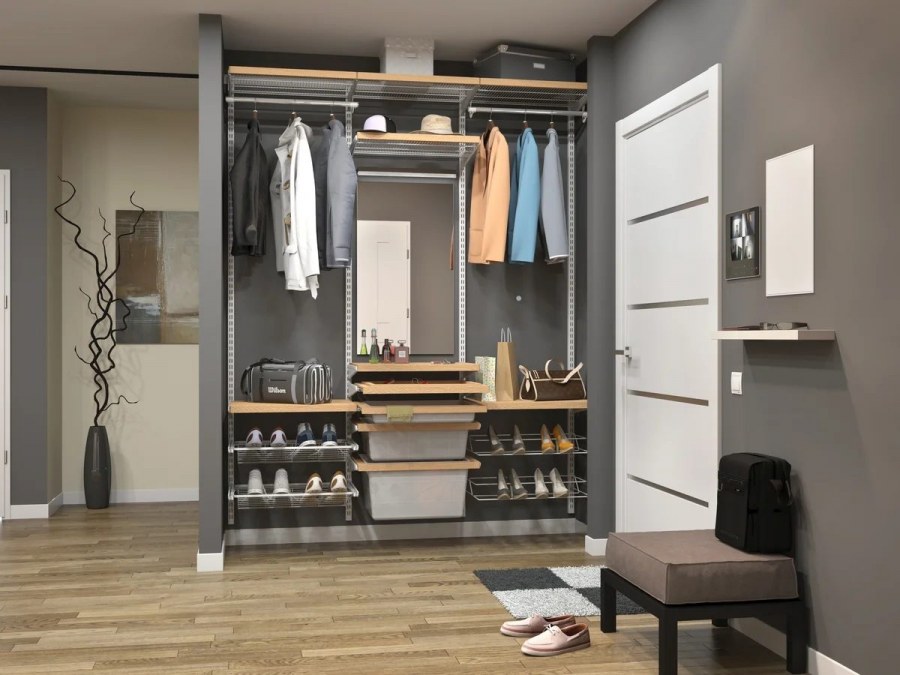 Система аристо в прихожей