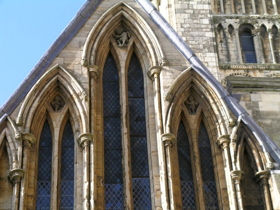 Готическая стрельчатая арка