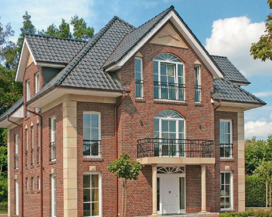 Коричневый дом