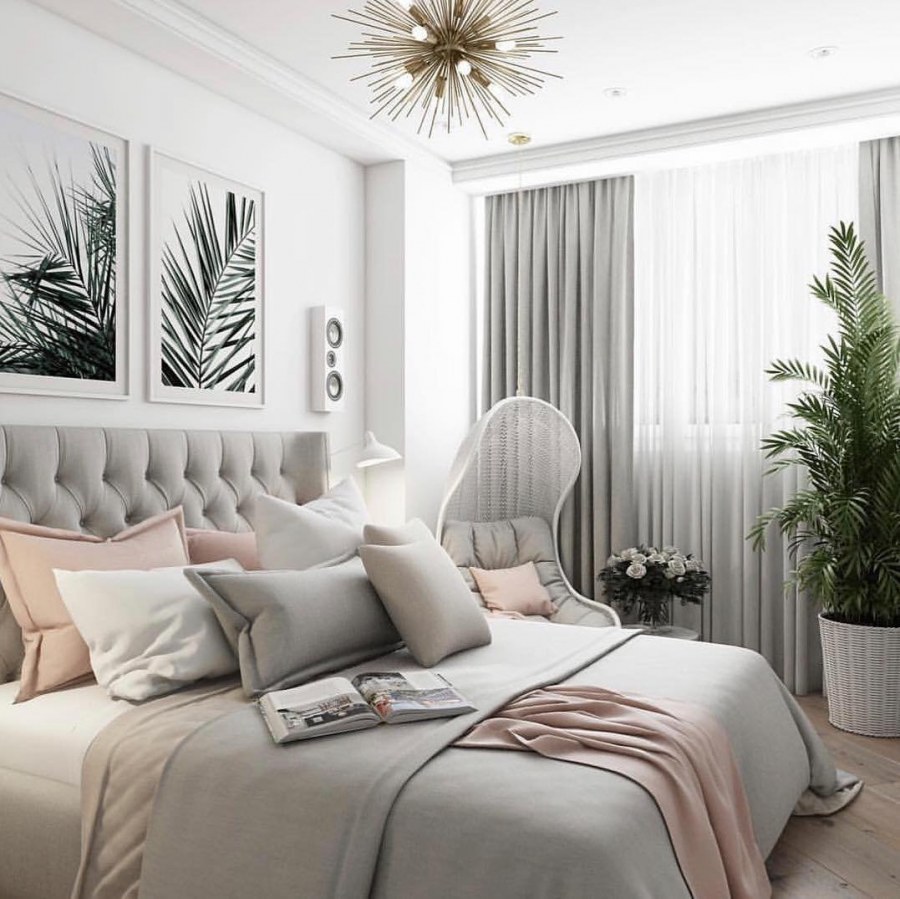 Спальня в светлых оттенках