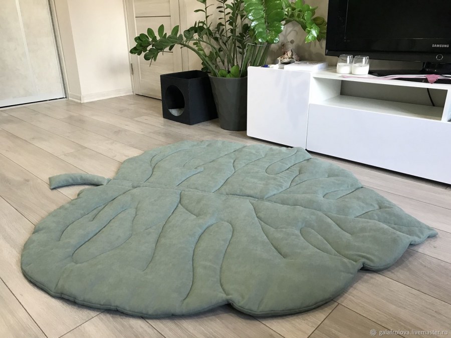 Ковер листик