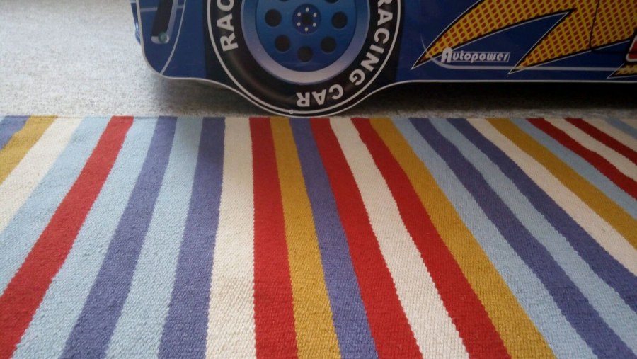 Ковер в полоску