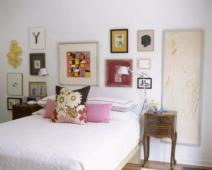 Декор стен в маленькой спальне