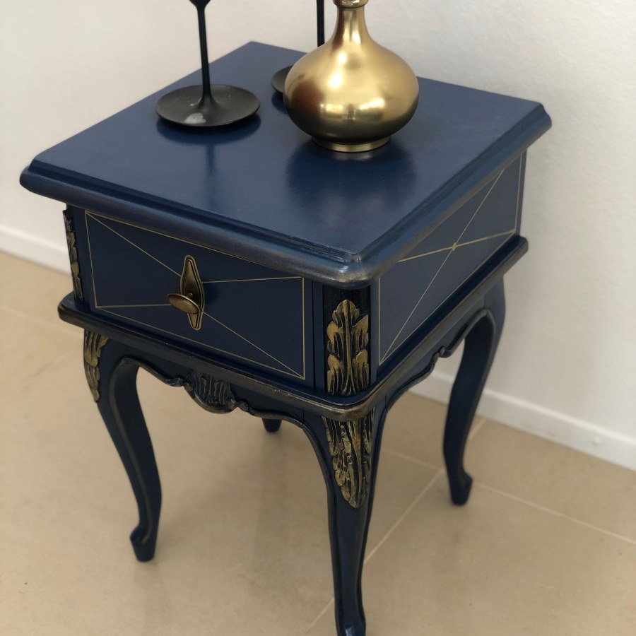 Тумбочка в японском стиле