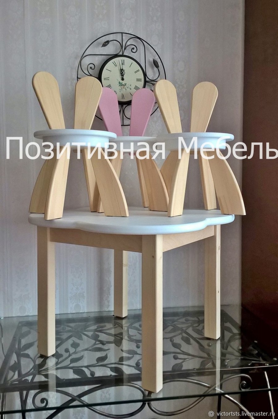 Стул заяц и столик