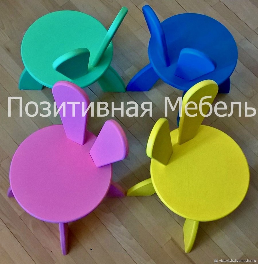 Столик детский со стульчиками