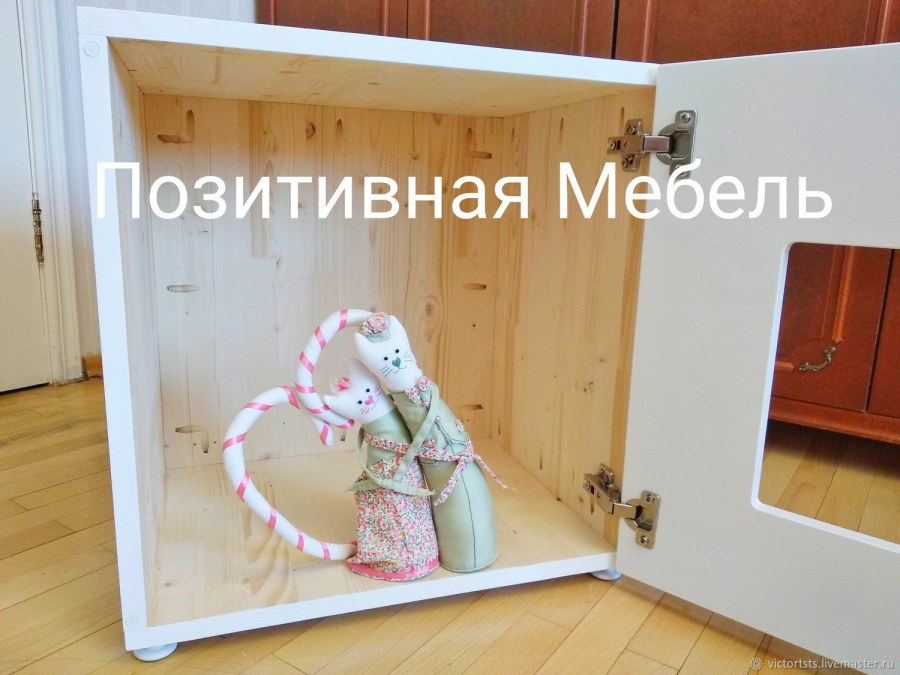 Косой стеллаж из дуба