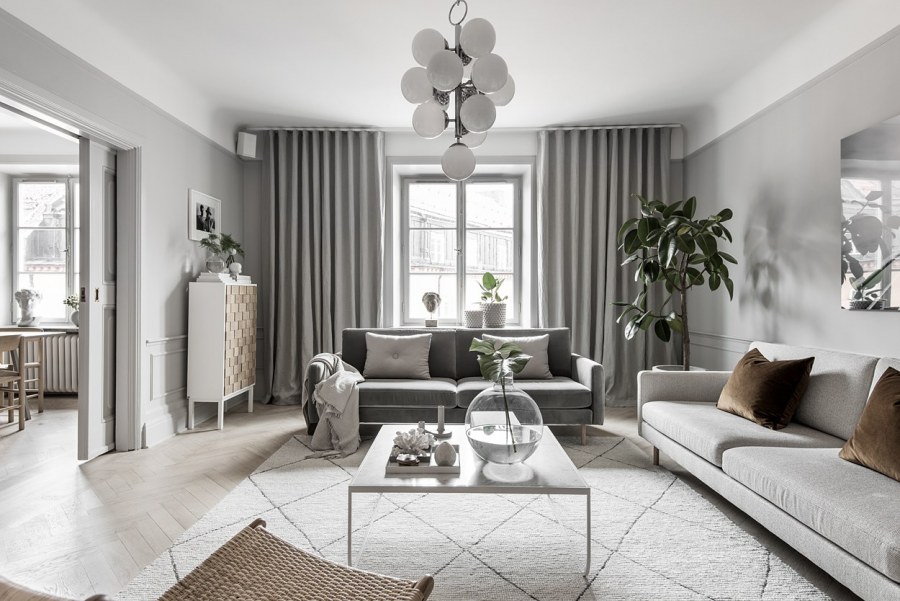 Гостиная в серых тонах
