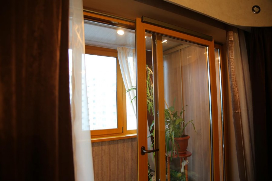 Балконная дверь