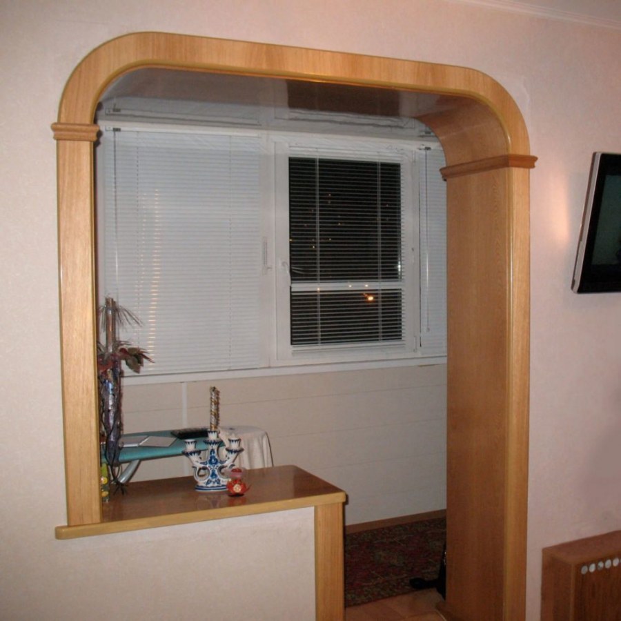 Совмещение лоджии и комнаты с кухней