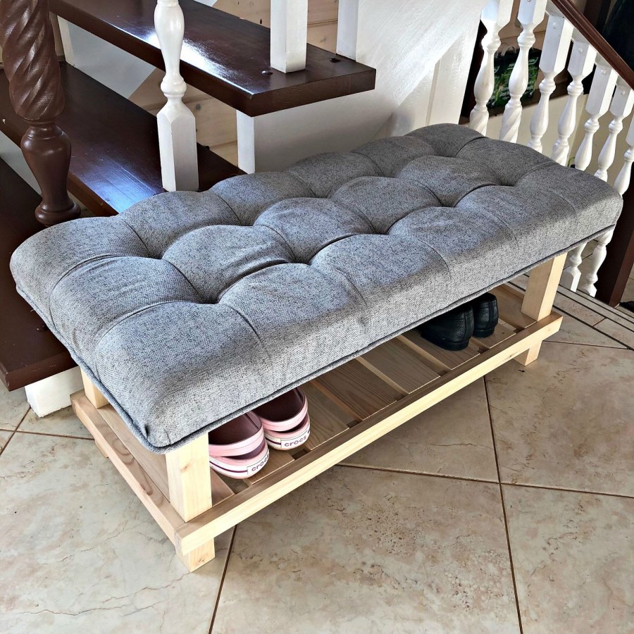 Банкетка из дерева