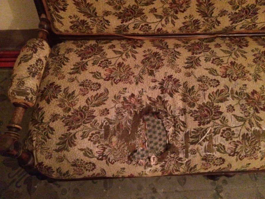 Находка в Старом диване