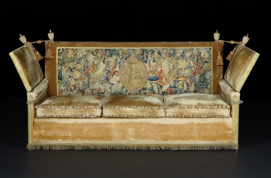 James Knole House диваны