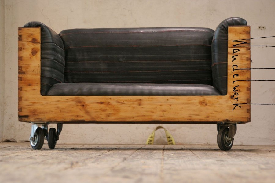 Софа из старого дивана