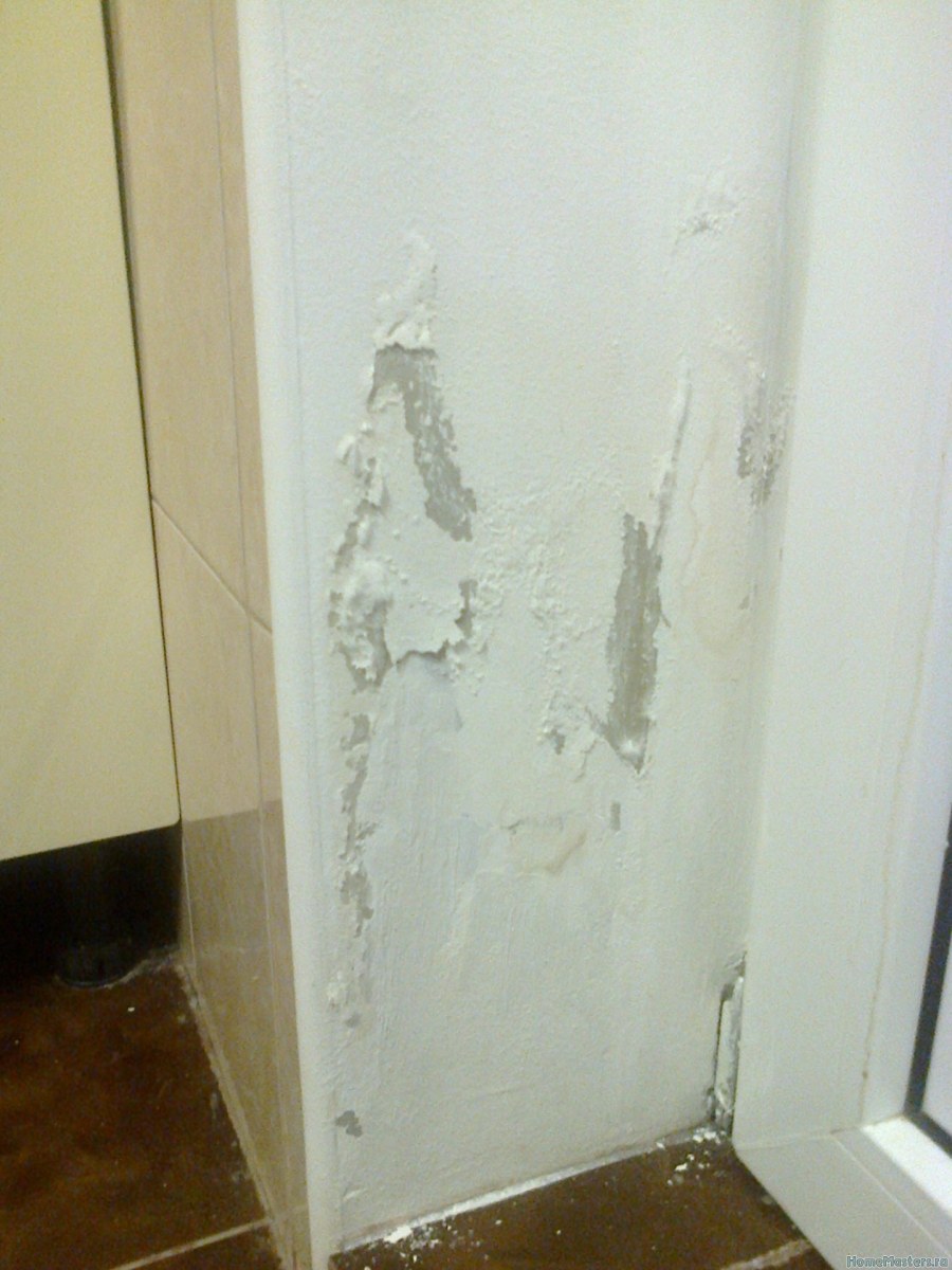 Вздутие краски на стене