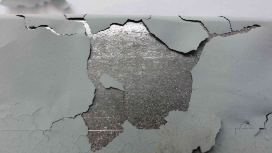 Отслоение цинкового покрытия