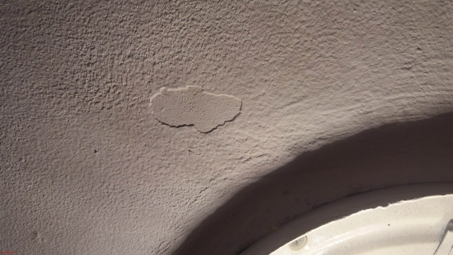 Дефекты окрашенных потолков