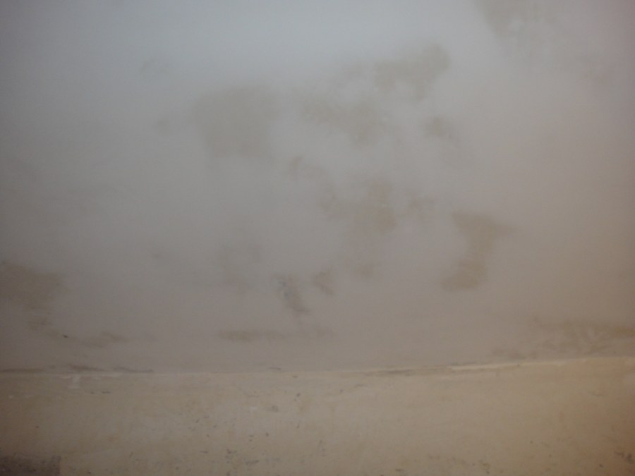 Потолок после шпаклевки пятнами