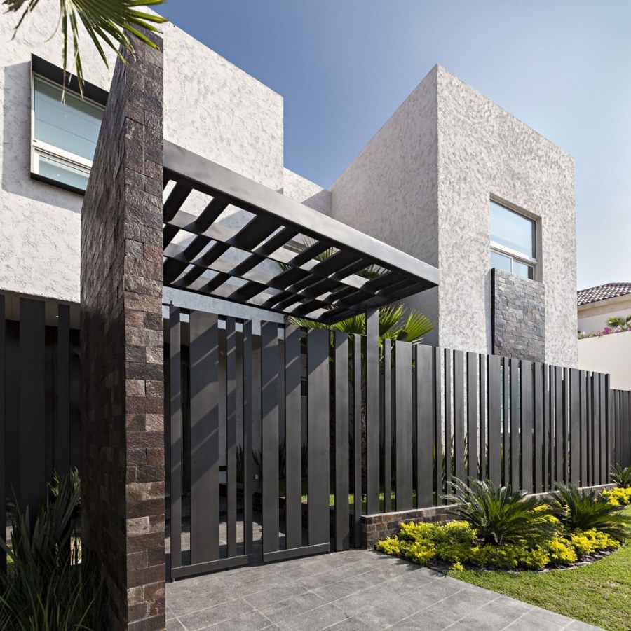 Стильный современный забор