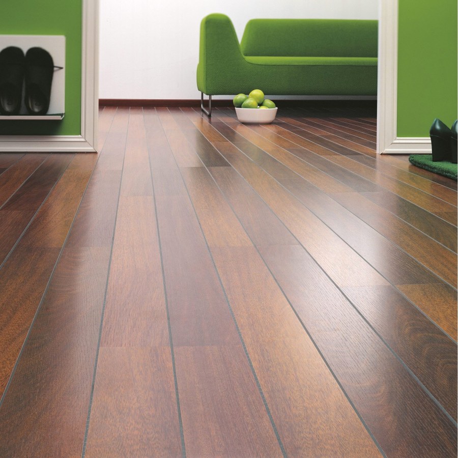 Укладка разноцветного ламината