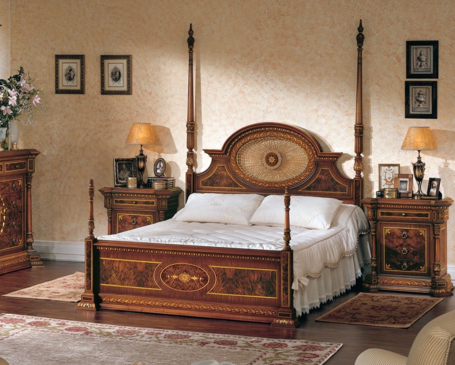 Прикроватные тумбочки в стиле Ампир