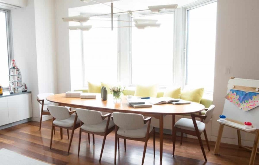 Уютная обеденная зона на кухне