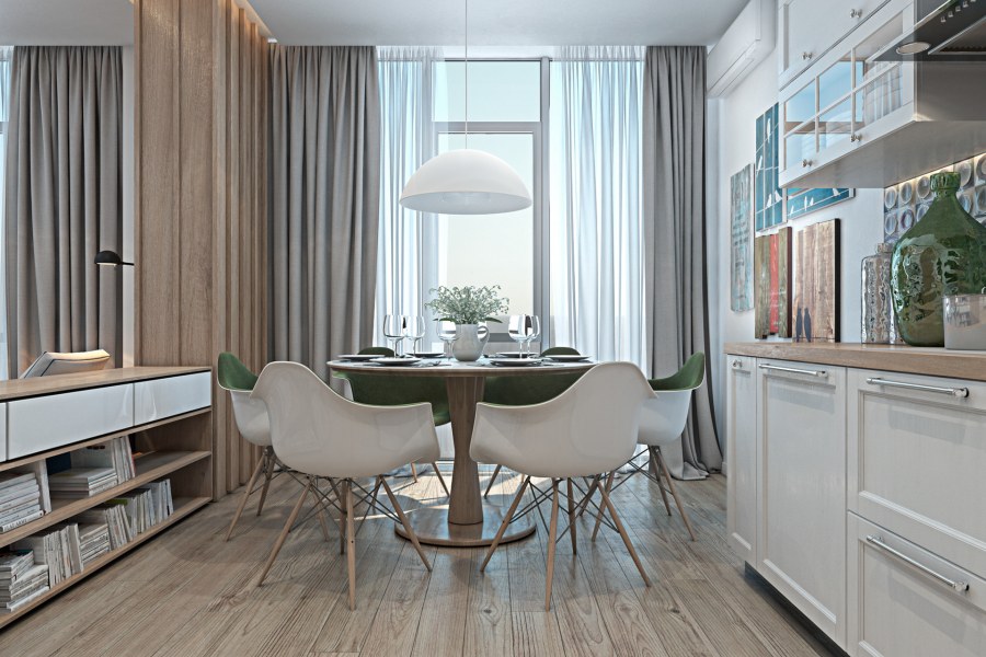 Обеденный стол у окна в гостиной