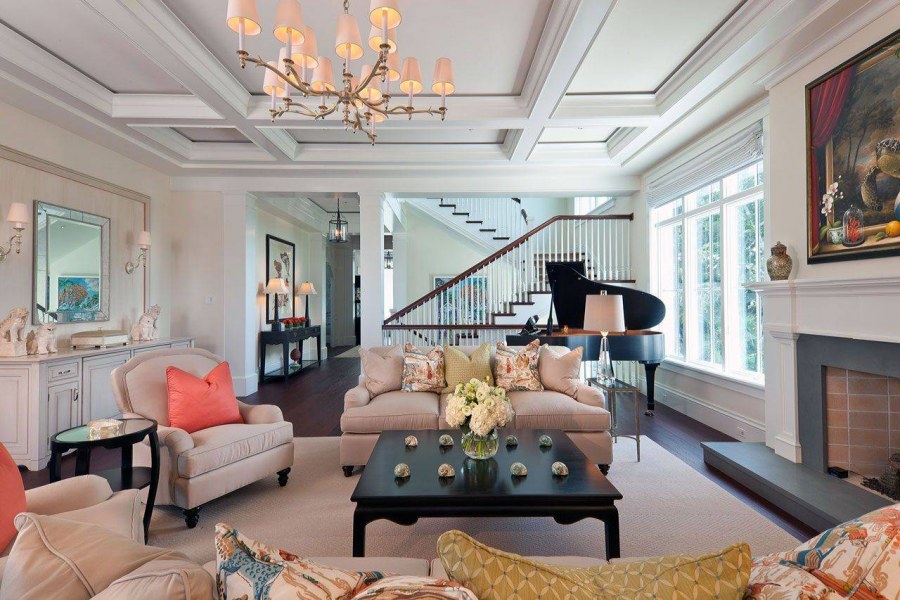 Сочетание классики и современного стиля в интерьере