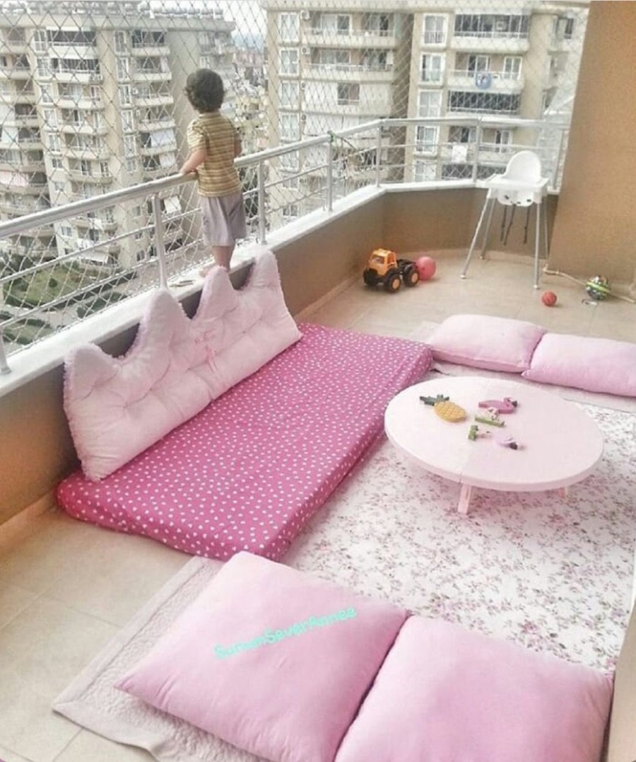 Розовая лоджия