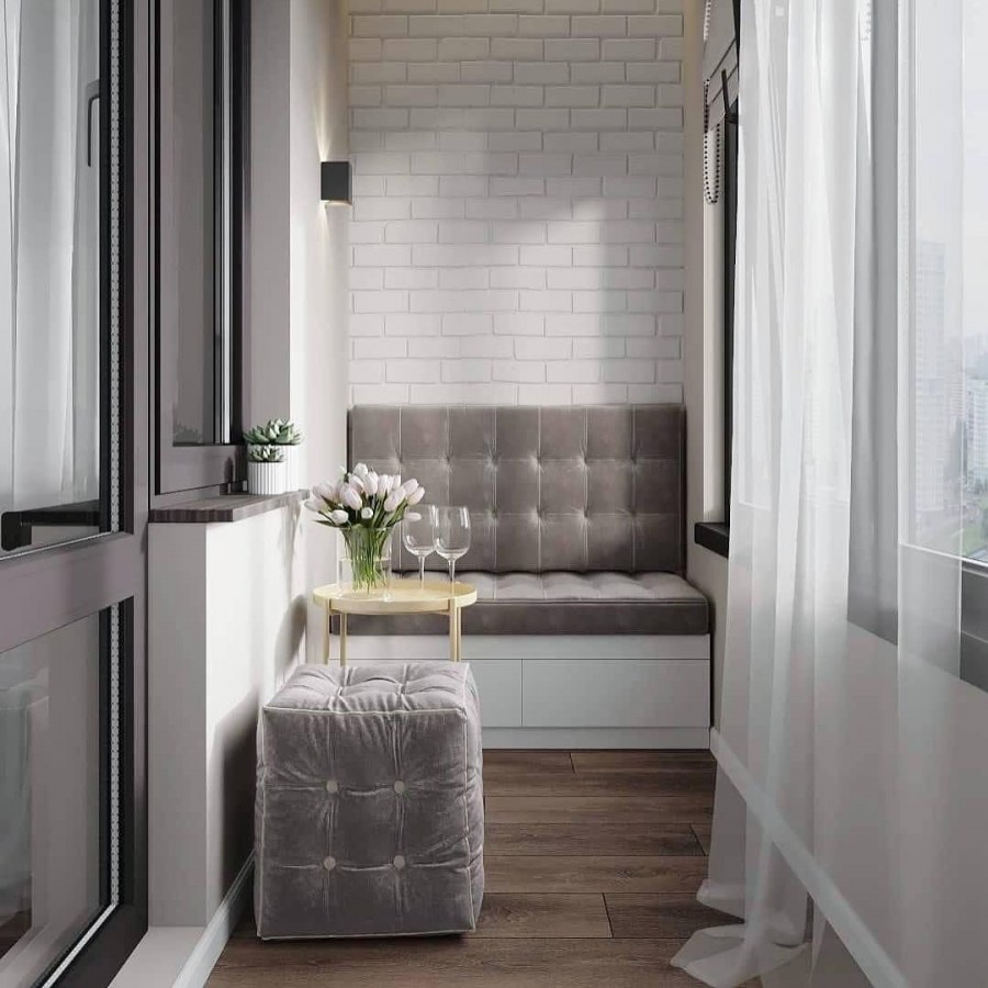 Маленький диванчик на балкон