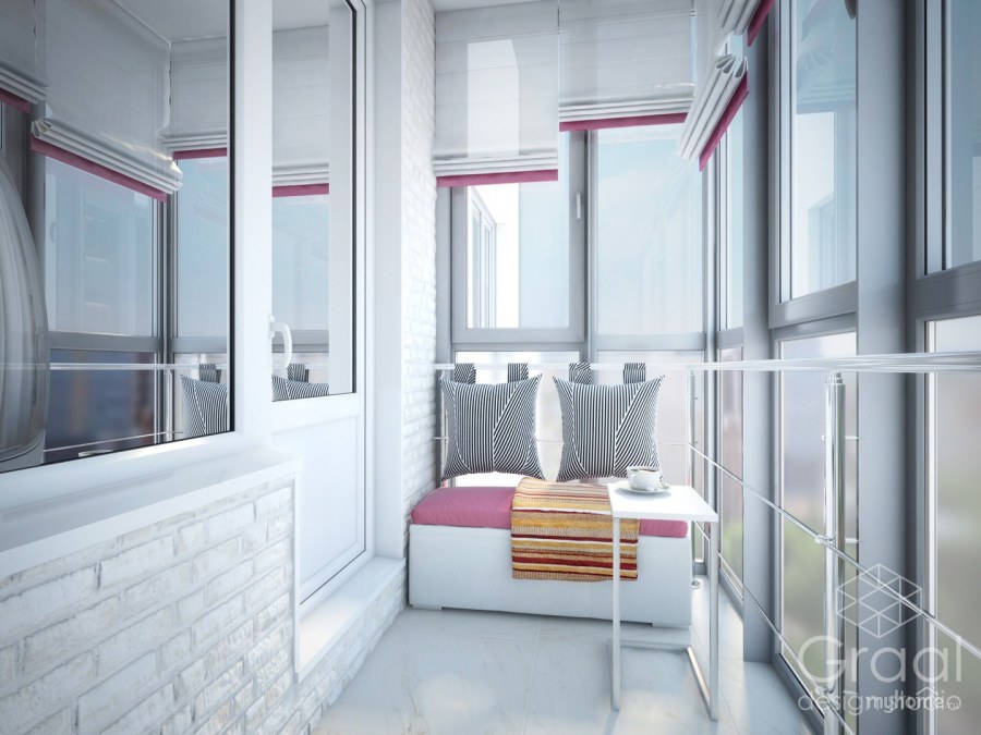 Лоджия в розово-белом цвете