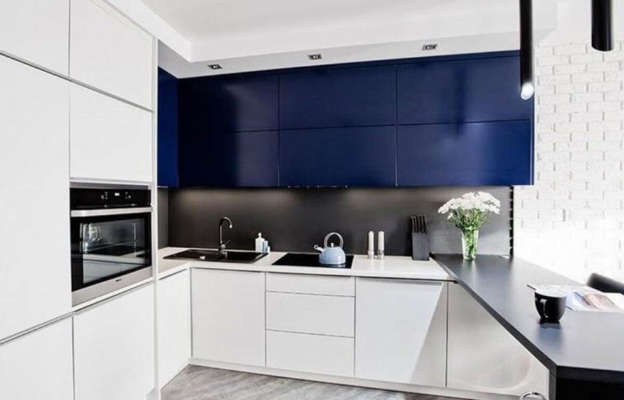 Кухня Модерн белая глянец