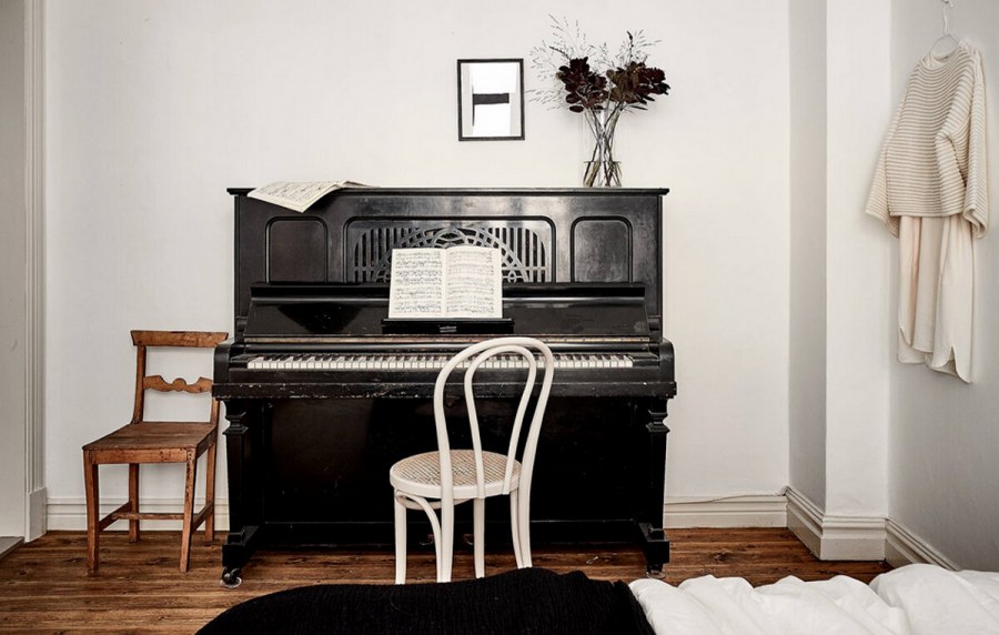 Советское пианино в интерьере